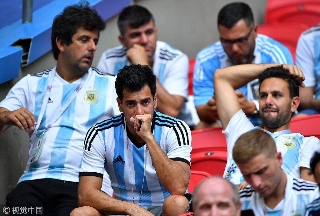 oubo-关于巴塞罗那发布备战花絮，冲刺阶段遗憾出局，德甲任务艰巨，赛程密集仍需轮换的信息-oubo